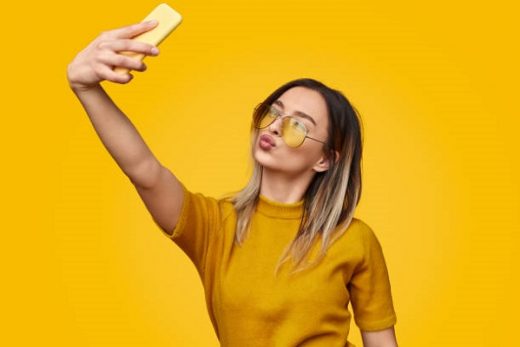 The storry of selfie and its influence on Marketing