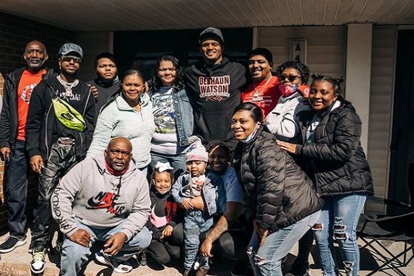 Deshaun Watson with his family