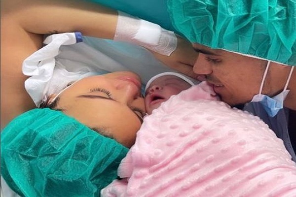 Gera announced the birth of her daughter on Instagram