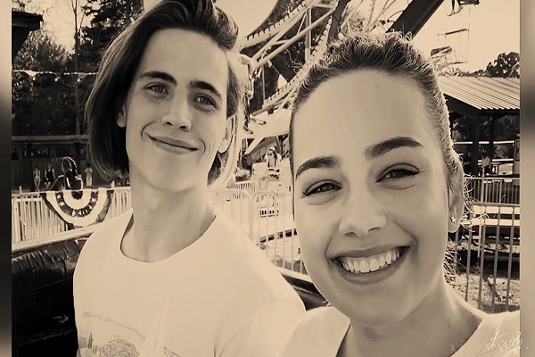 Tanner Buchanan and Mary Mouser