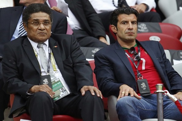 Luis Figo and Euesebio
