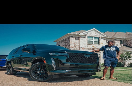 Micah Parsons with his Escalade